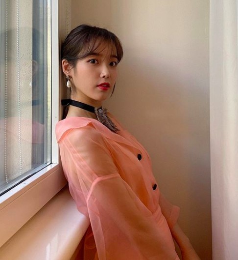 IU出席米蘭時裝周