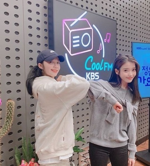 IU出演《鄭恩地的歌謠廣場》「神救援」放送事故