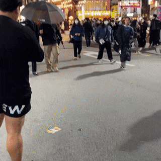 與李敏鎬對到眼了