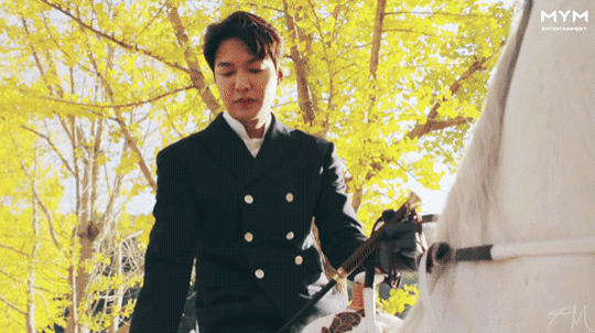 李敏鎬所屬的MYM經紀公司釋出了《The King：永遠的君主》片場花絮