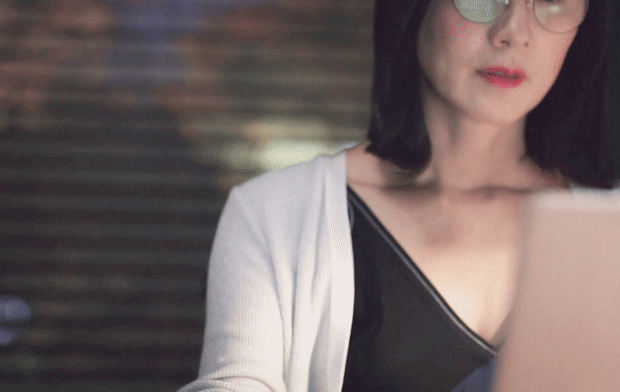 第56屆《百想藝術大賞》女子最優秀演技獎的入圍者金喜愛、孫藝珍、孔曉振、IU、金惠秀