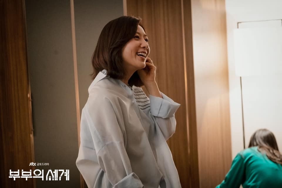由金喜愛、朴海俊、韓素希主演的《夫妻的世界》結局收視率28.371%刷新有線台紀錄