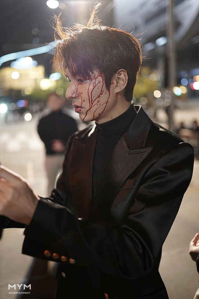 李敏鎬、金高銀、禹棹煥、金景南主演的《The King:永遠的君主》殺青了