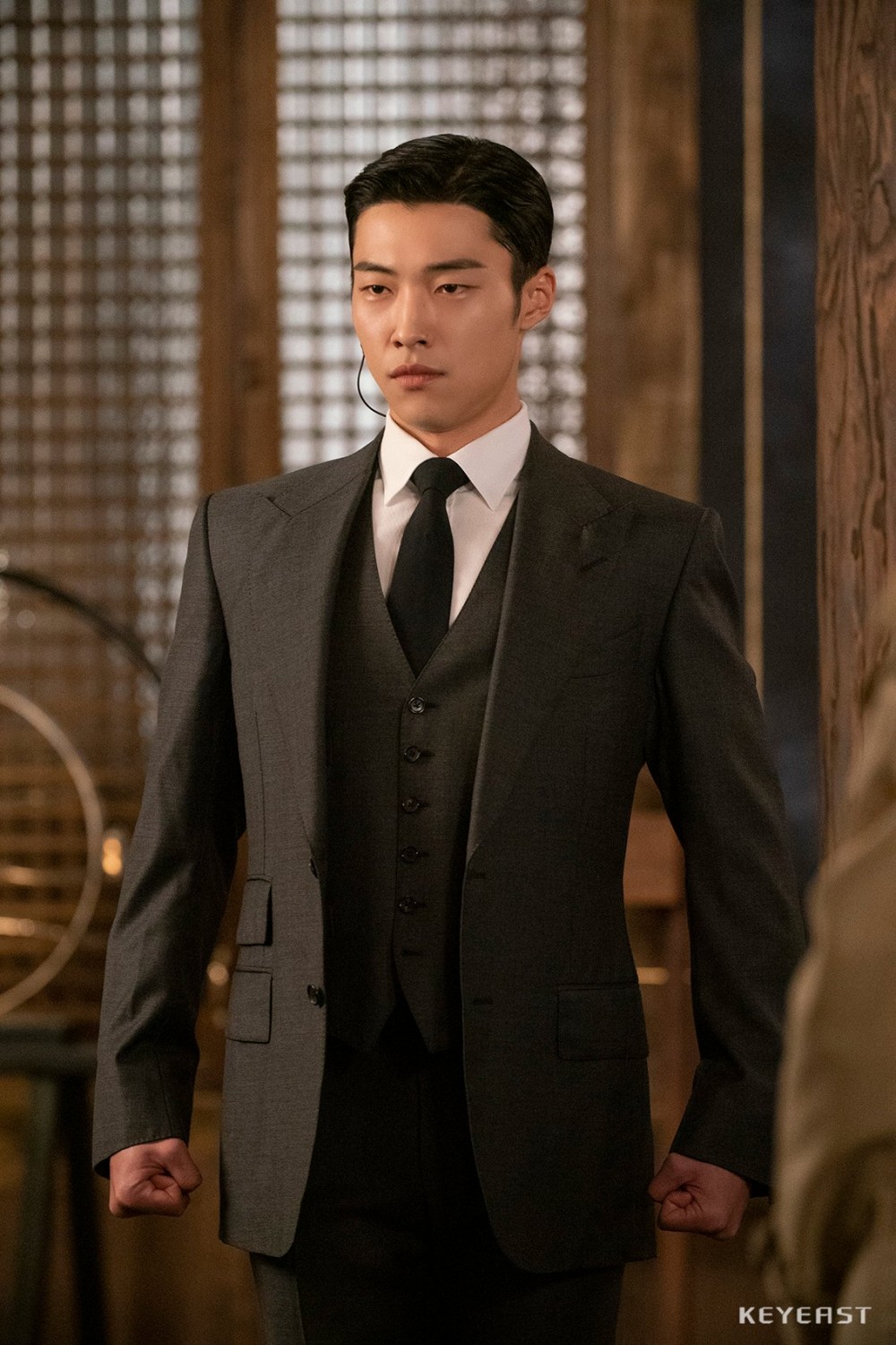 《The King：永遠的君主》禹棹煥花絮照公開