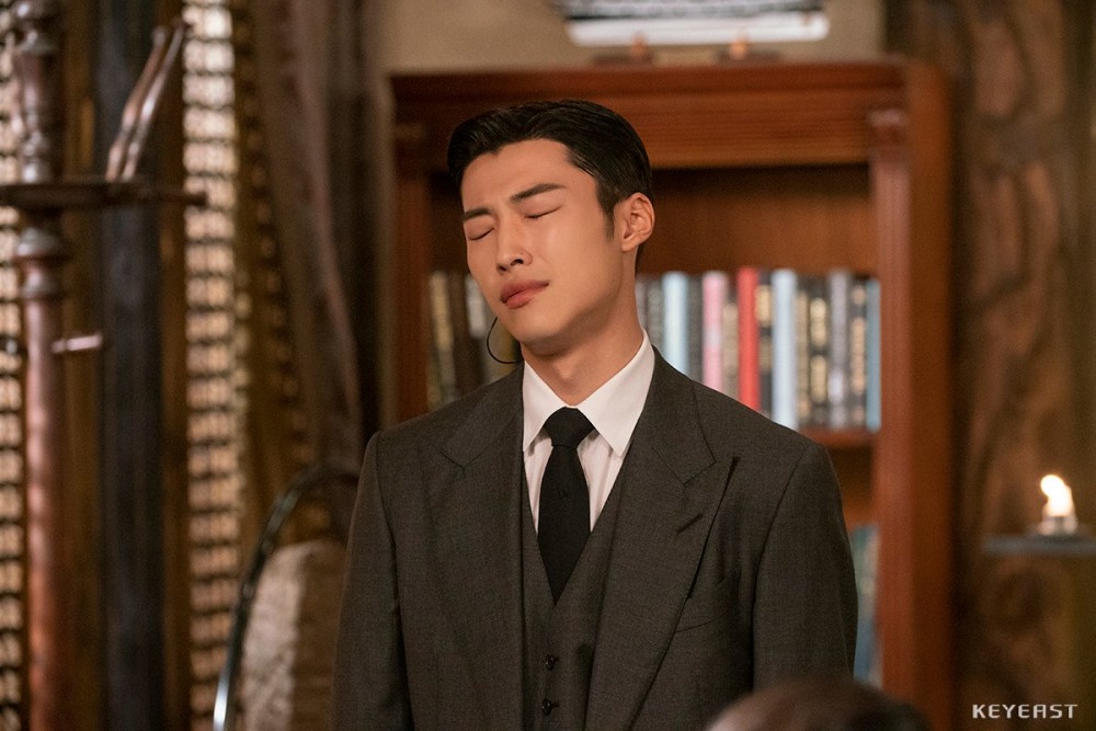 《The King：永遠的君主》禹棹煥花絮照公開