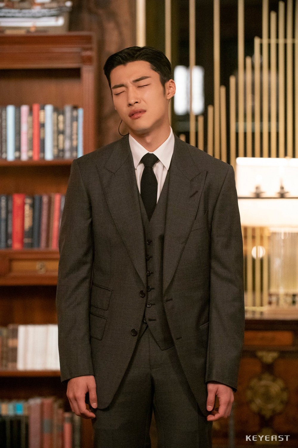 《The King：永遠的君主》禹棹煥花絮照公開