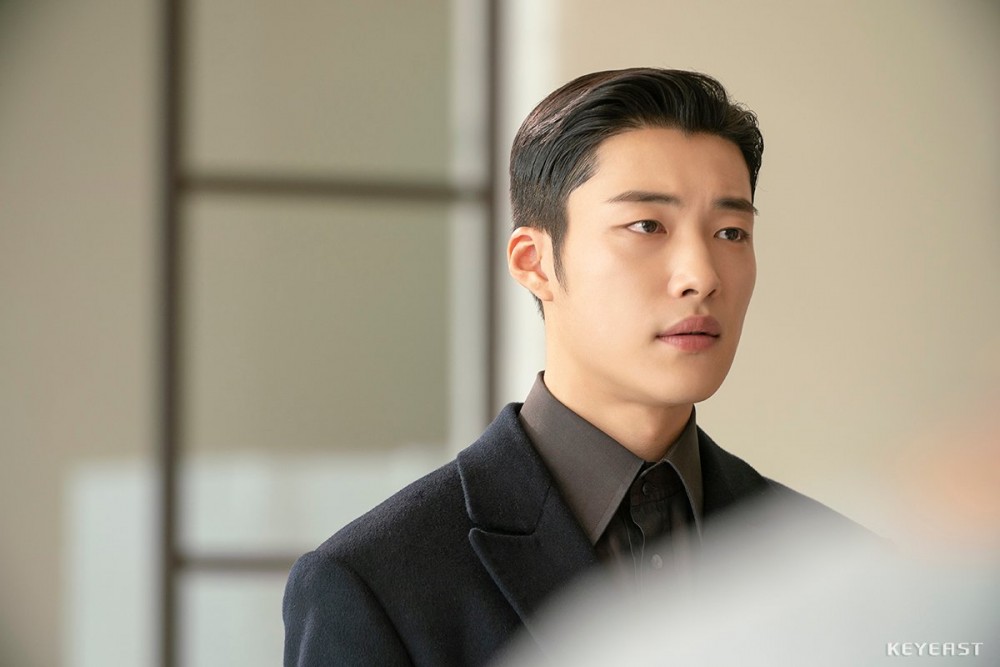 《The King：永遠的君主》禹棹煥花絮照公開