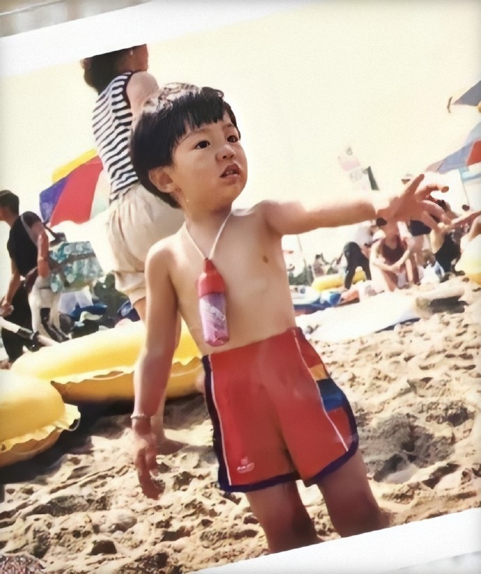 李敏鎬童年時期照片