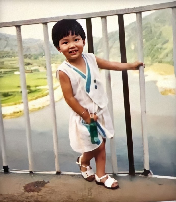 李敏鎬童年時期照片