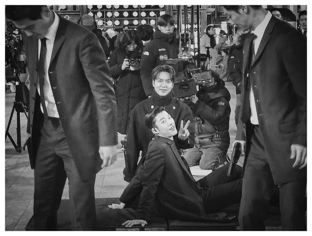 廷鎮在IG上傳了幫李敏鎬和禹棹煥拍的花絮照