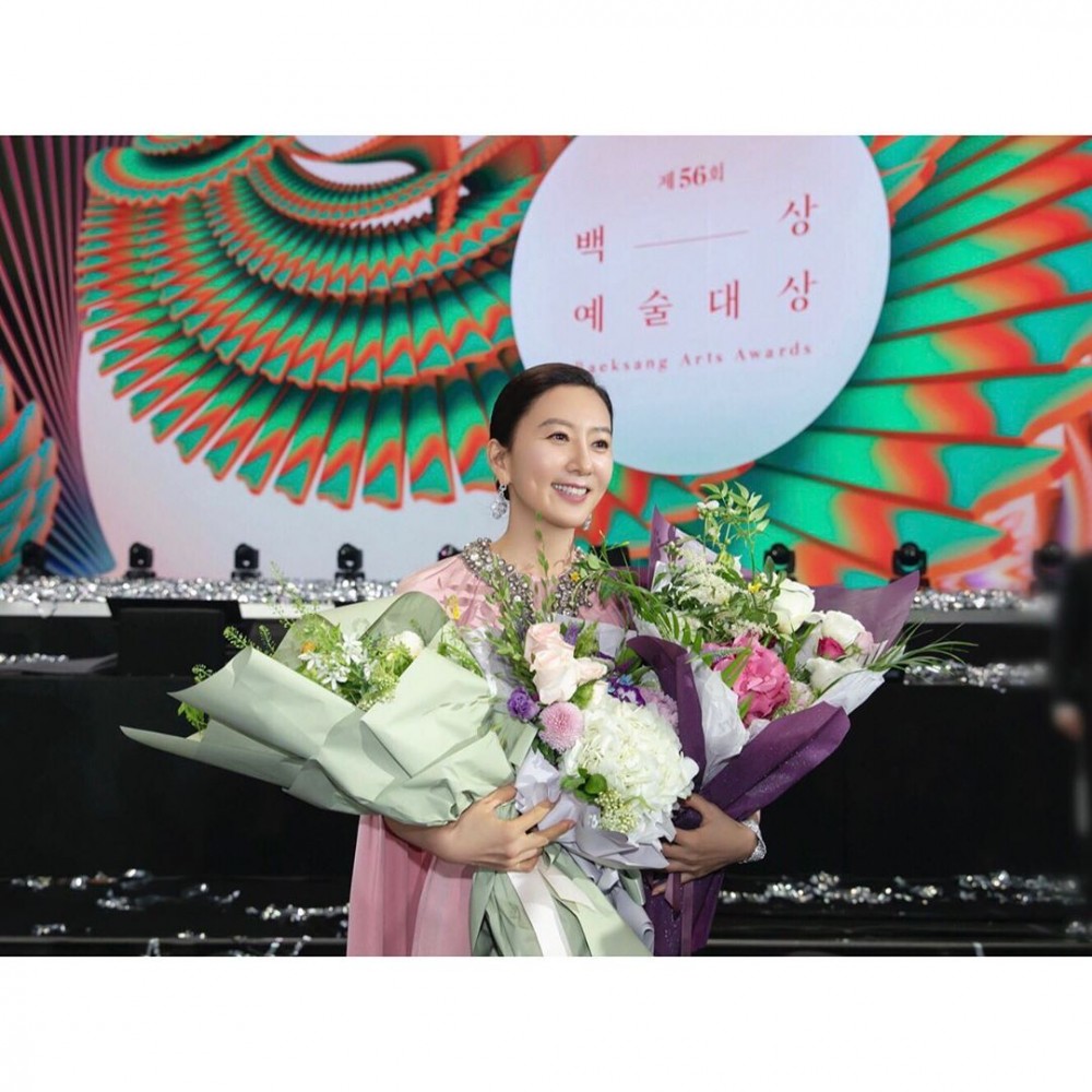 【第56屆百想藝術大賞】「百想視后」金喜愛