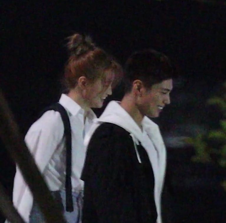 朴寶劍、朴素丹主演的tvN《青春紀錄》路透照曝光