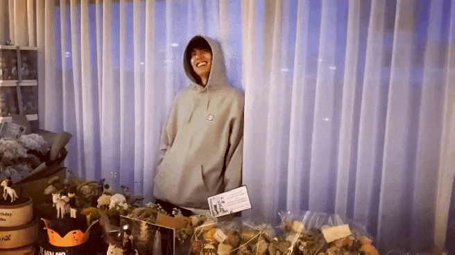 李敏鎬曬生日認證