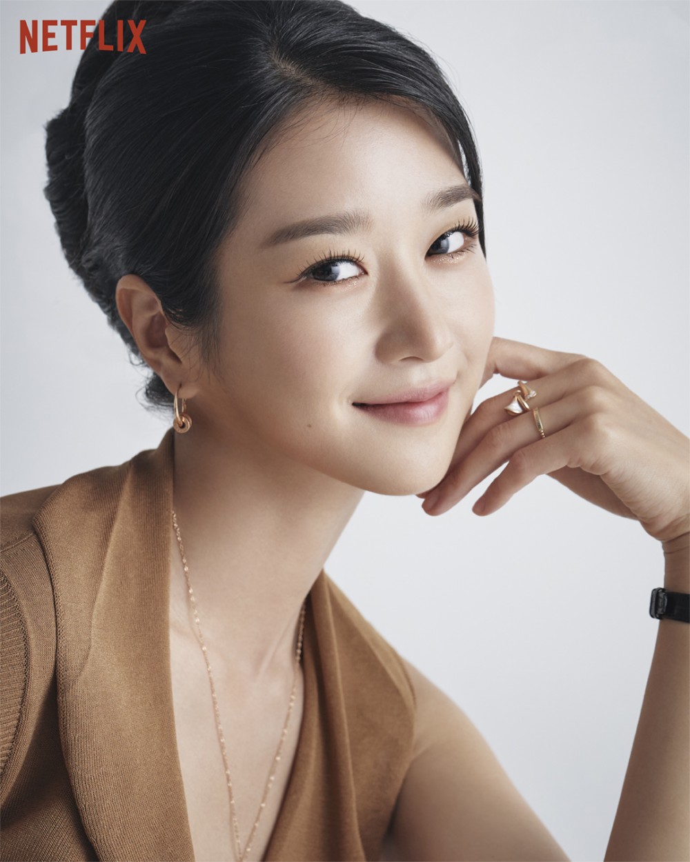 徐睿知獨特的角色形象和華麗造型讓觀眾留下深刻印象