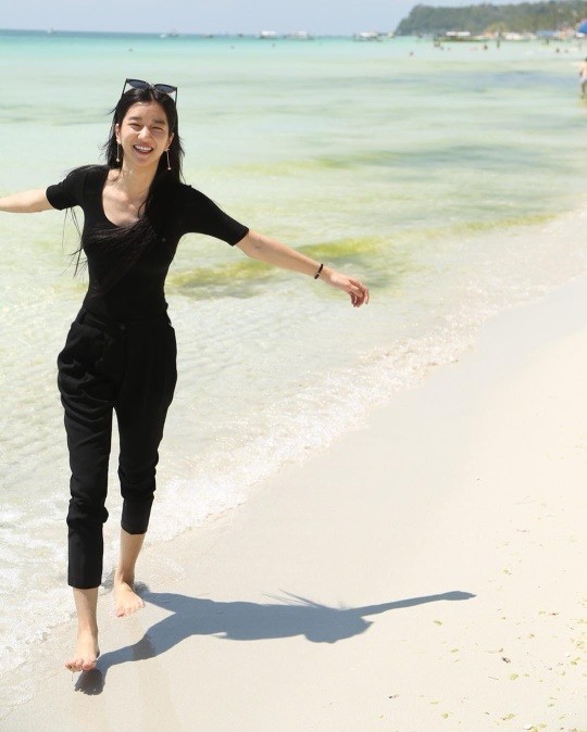 《雖然是精神病但沒關係》徐睿知「22吋纖腰」登熱搜