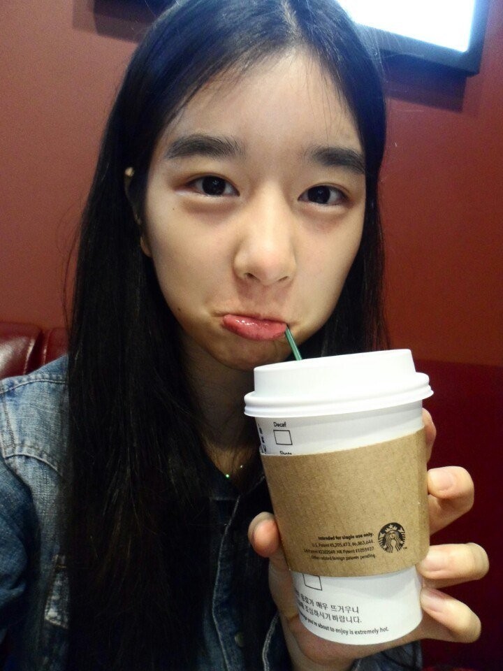 《雖然是精神病》徐睿知出道早期VS.現在!「換眉型」後看起來更漂亮了⋯