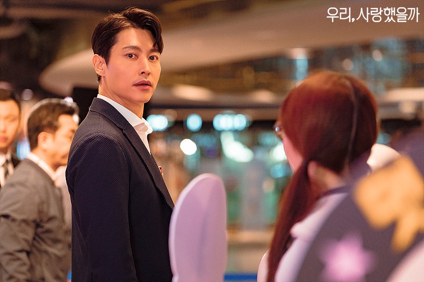 宋鍾鎬飾演當紅演員「柳鎮」