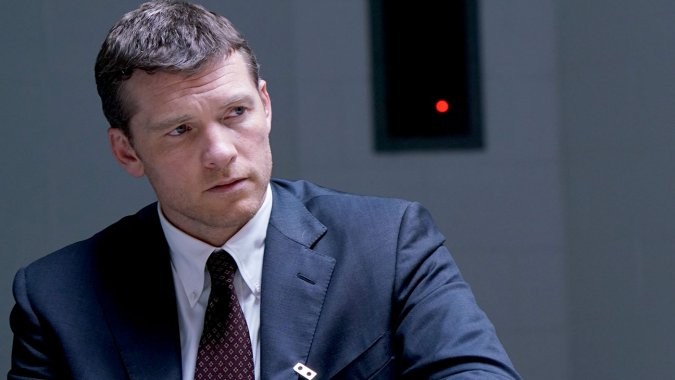 山姆·沃辛頓飾演富有國家的人民