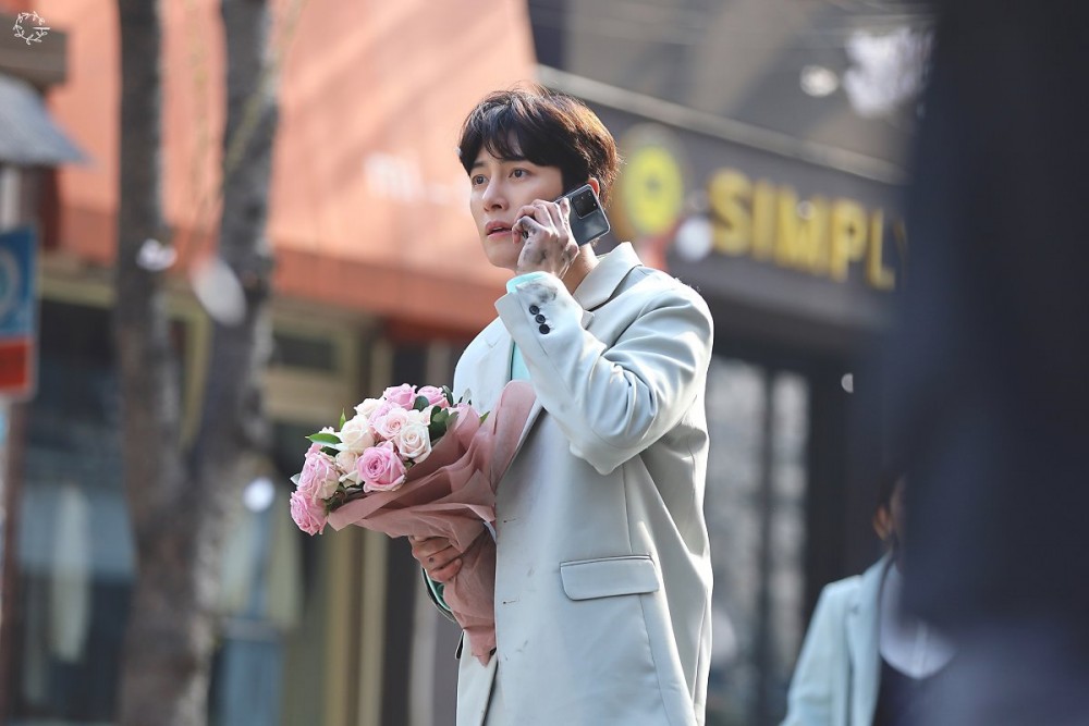 《便利店新星》池昌旭花絮照