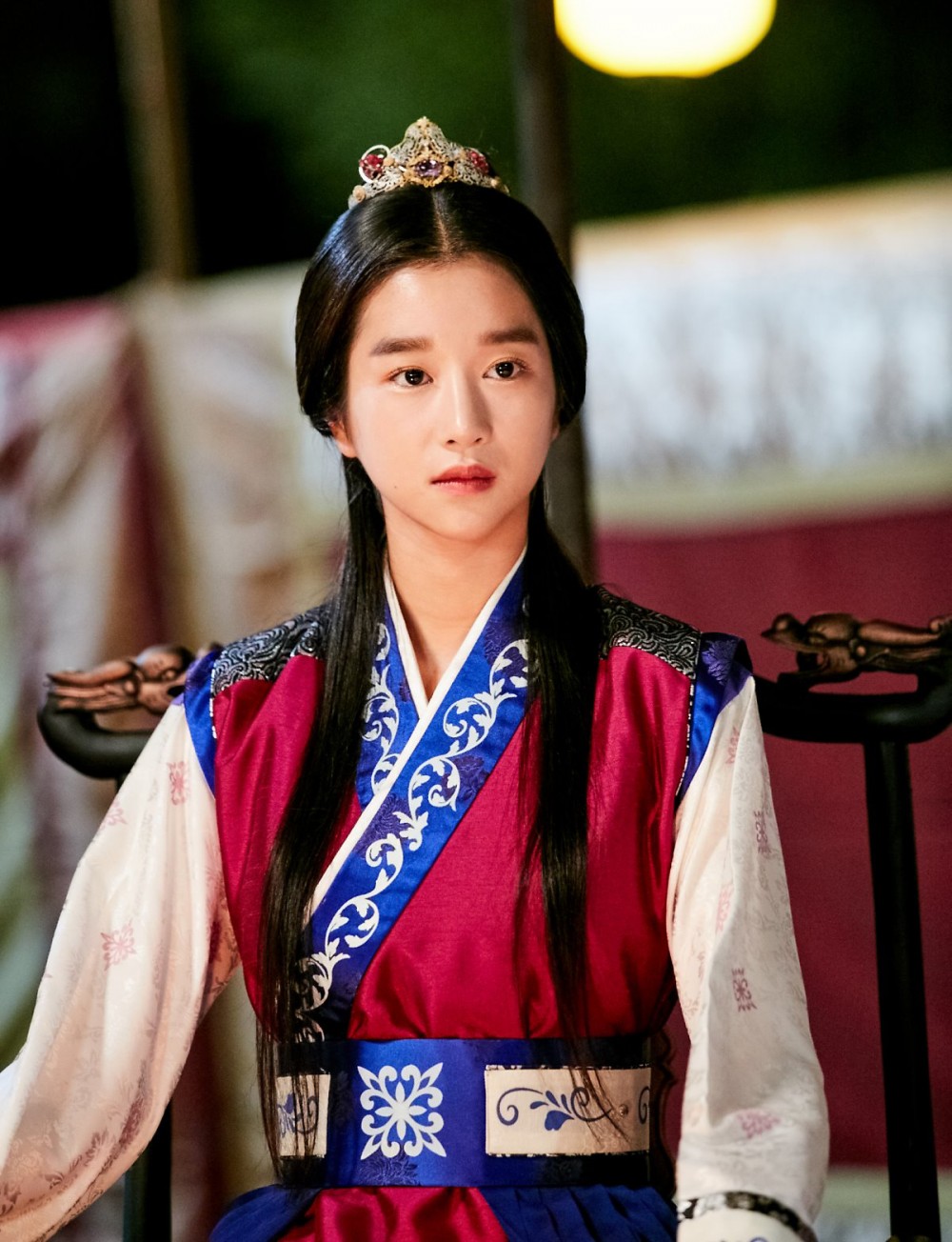 徐睿知在《花郎》中的古裝造型