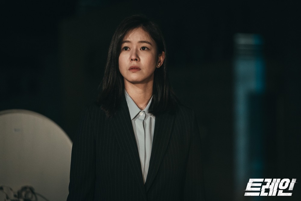 景收真飾演檢察官 暗戀著尹施允