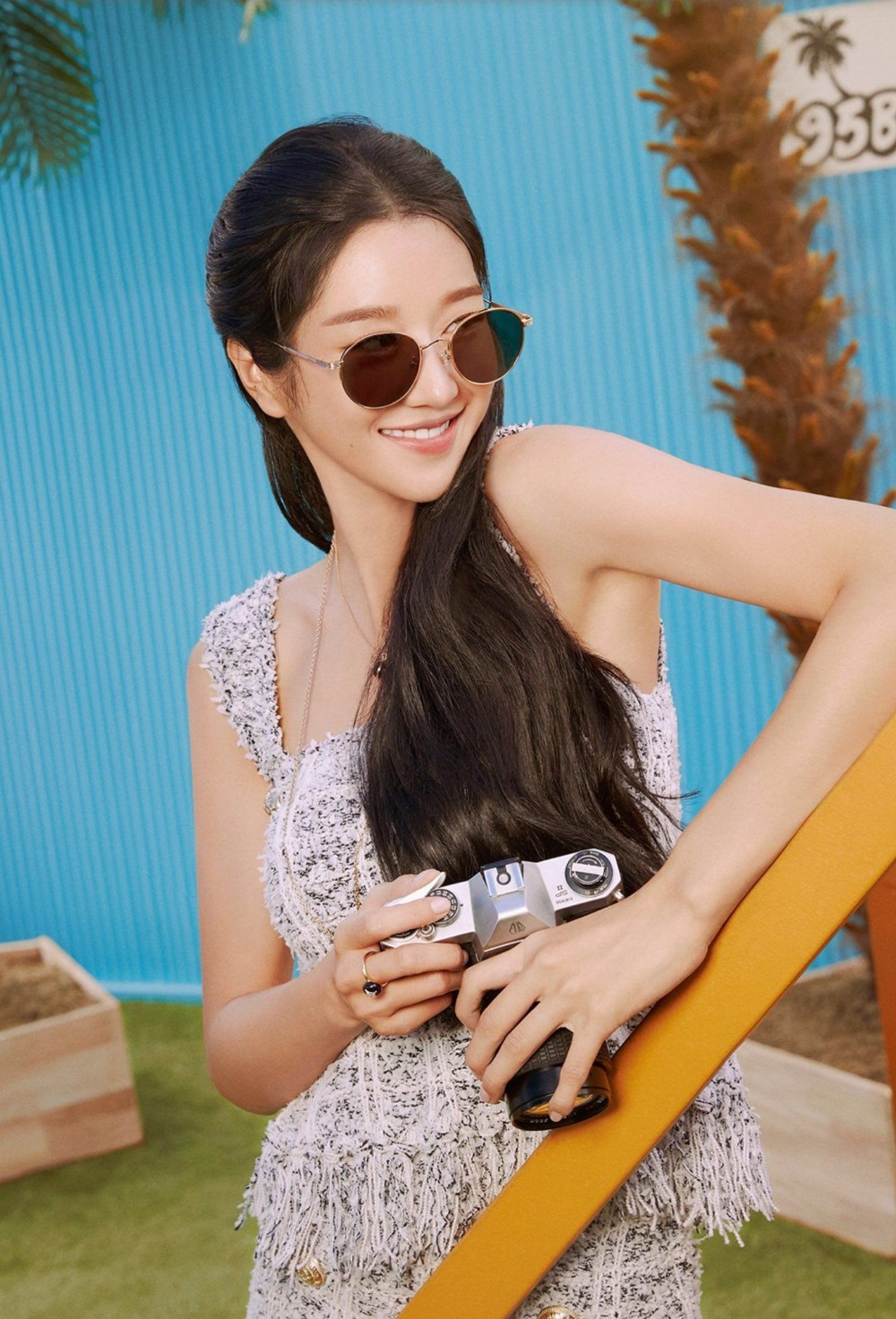 徐睿知最新墨鏡代言照