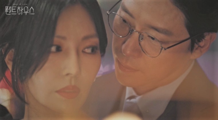 《皇后的品格》編劇新作!狗血新劇《Penthouse》公開第二版預告