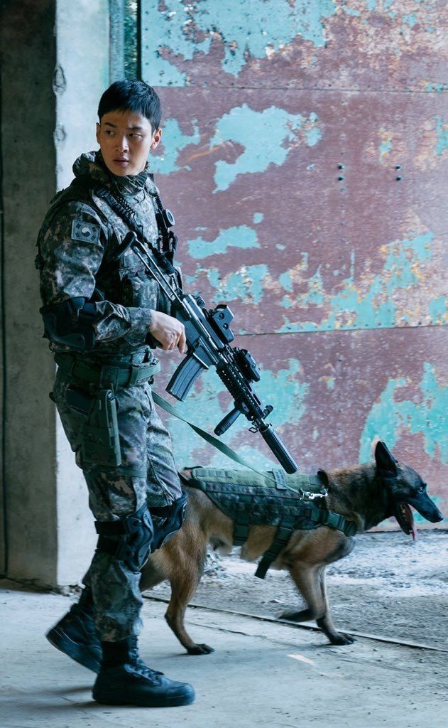 《Search》張東潤劇照