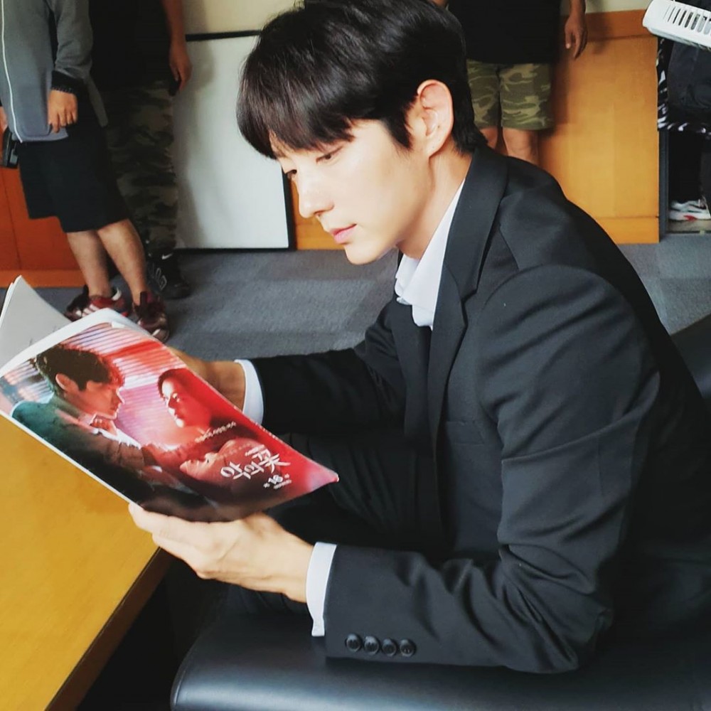 IG @actor_jg
