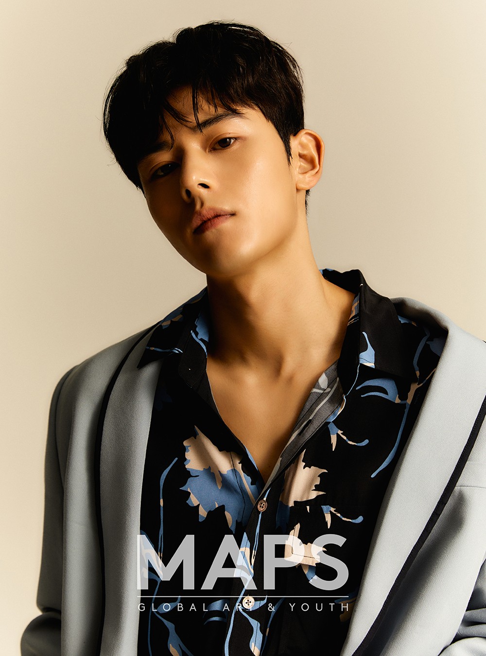 金桐俊成為藝術雜誌《MAPS》10月號封面人物