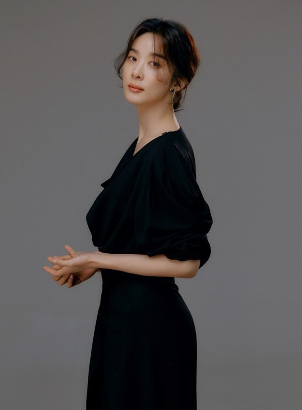 李清娥出演的《日與夜》確定將於11/30首播