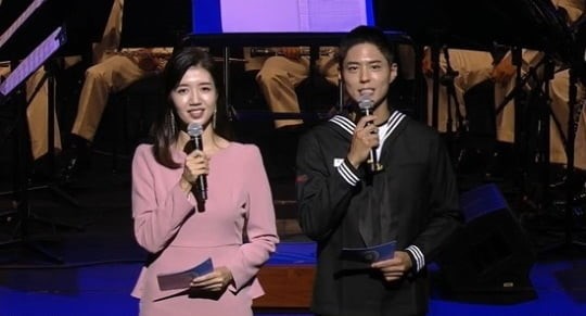 朴寶劍2020海軍音樂會主持MC