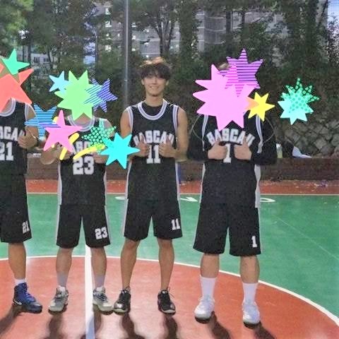李到晛籃球隊舊照翻出,走入現實的《回到18歲》洪大英!