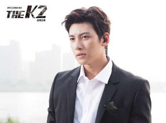 池昌旭出道12周年！SNS自爆拍攝《都市男女的愛情法》畫報