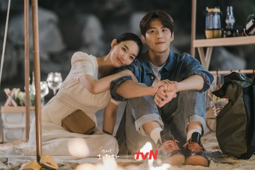 金宣虎《海岸村恰恰恰》