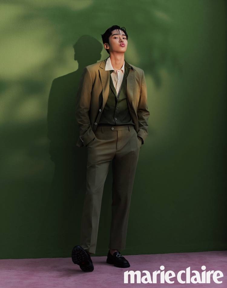 路雲帥氣冬季LOOK!談及《前輩,那支口紅不要塗》角色比自身擁有更高自尊心