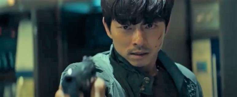 韓網熱議／南柱赫青龍電影獎活動出現奇特手印 韓網：「是百變怪嗎？」