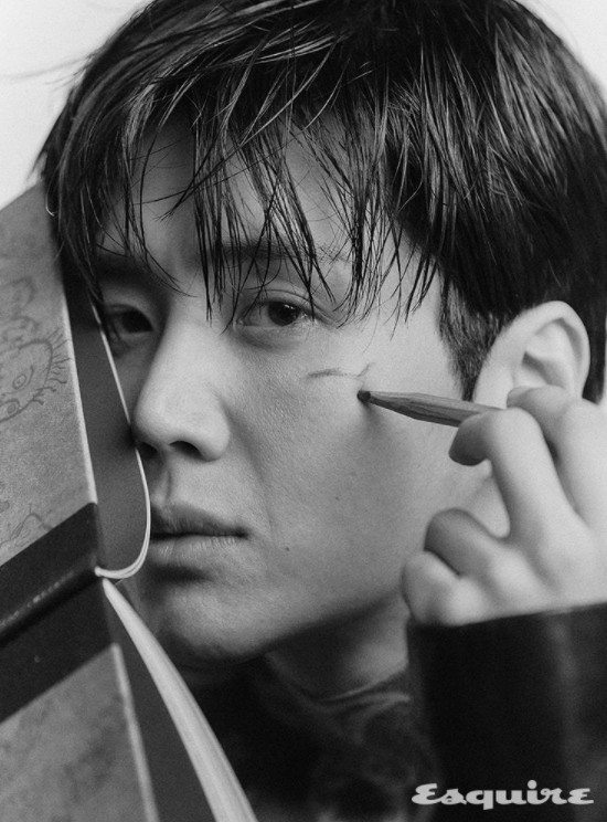 金宣虎完美消化Esquire Korea畫報拍攝❤