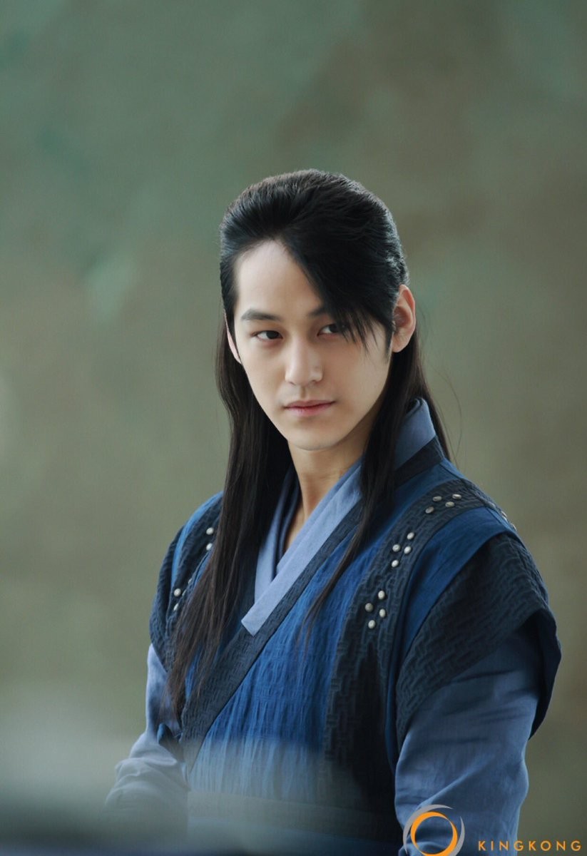 金汎《火之女神井兒》古裝造型