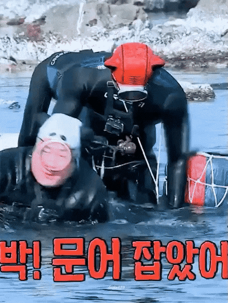 韓網熱議/金宣虎「擁有善良長相、母湯身材」網全瘋!頻頻示愛成大型求婚現場❤