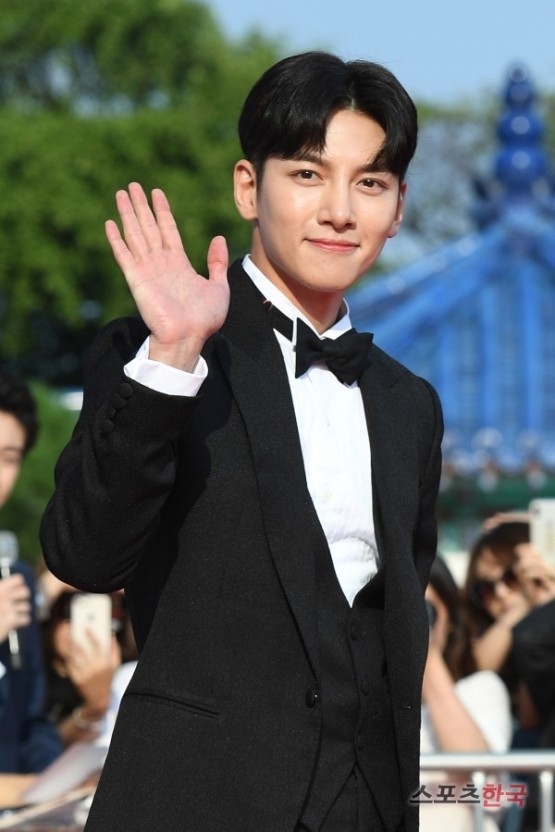 池昌旭有望出演Netflix《安娜拉蘇瑪娜拉》