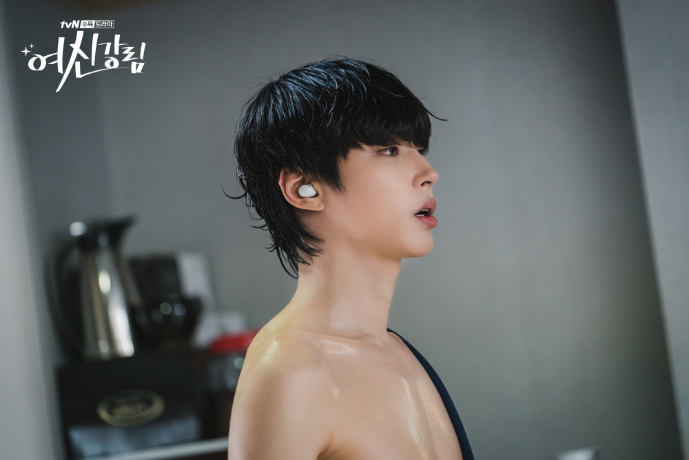 文佳煐撞見黃仁燁「美男出浴」