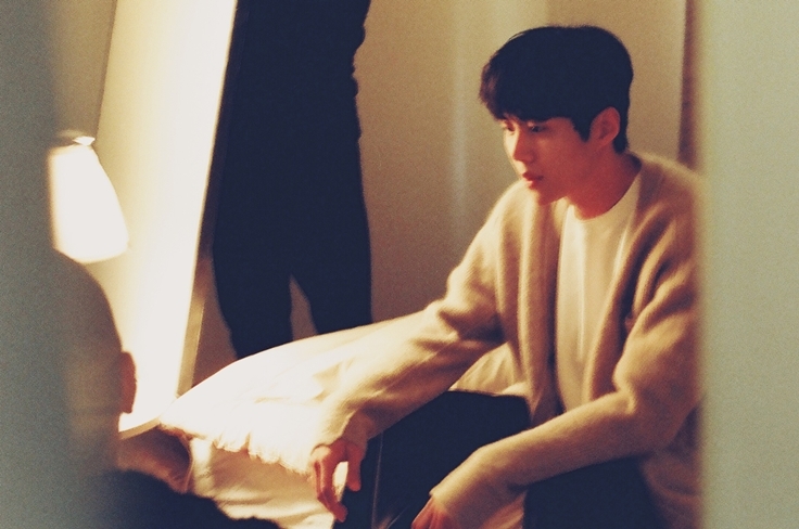 金宣虎《不眠症》MV花絮照！