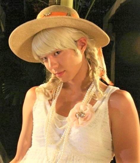 朴寶劍早期作品《完美媽媽》女裝又半裸大膽嘗試！