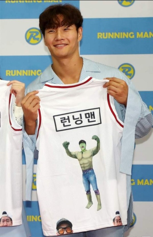 金鍾國SBS演藝大獎首次奪大賞