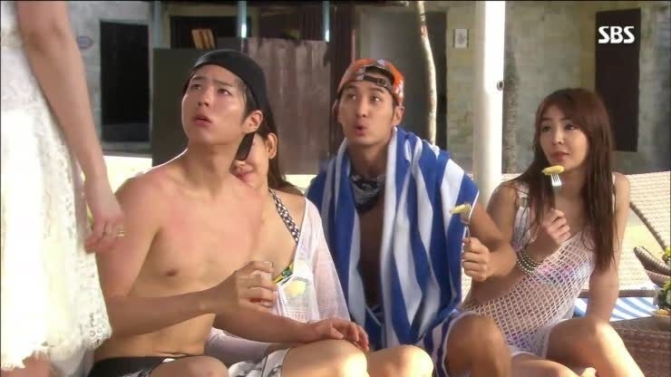 朴寶劍早期作品《完美媽媽》女裝又半裸大膽嘗試！