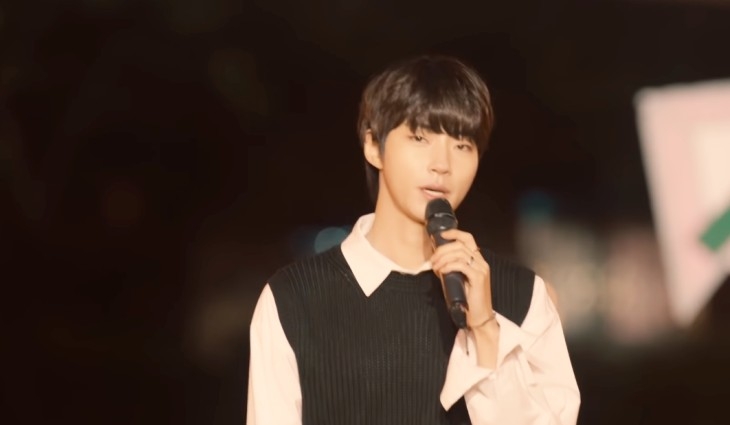 黃仁燁在《回到18歲》中曾展現好歌喉