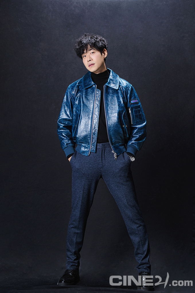 趙炳圭、劉俊相、金世正、廉惠蘭OCN《驅魔麵館》(驚奇的傳聞)Cine21雜誌