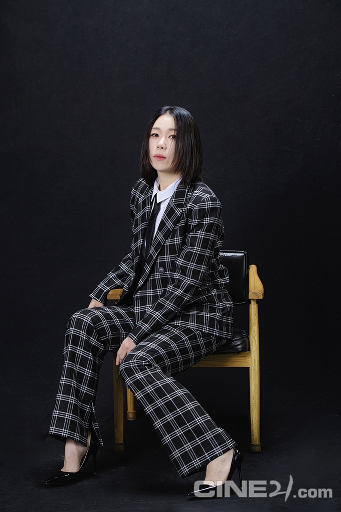趙炳圭、劉俊相、金世正、廉惠蘭OCN《驅魔麵館》(驚奇的傳聞)Cine21雜誌