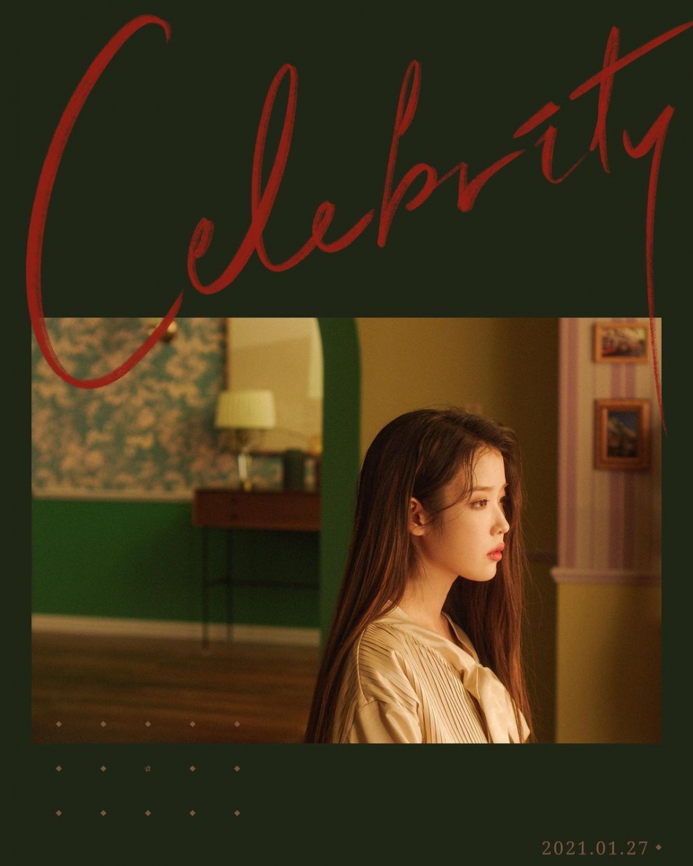 IU公開新曲《Celebrity》概念照